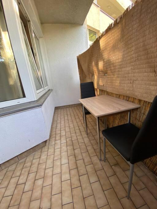 Apartment With Balcony Berlin Exterior photo
